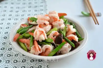 Frozen mushroom shrimp balls