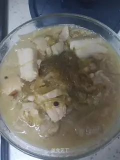 Sour pickle pork noodles