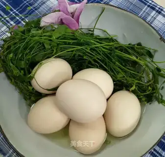 I'll cook the eggs with veggies