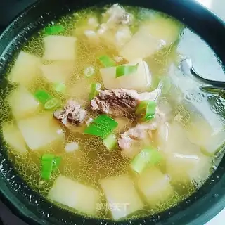 radish steak soup