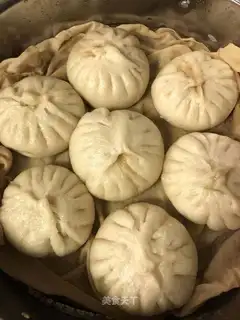 Spicy pork buns