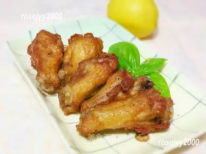 The saline chicken wings