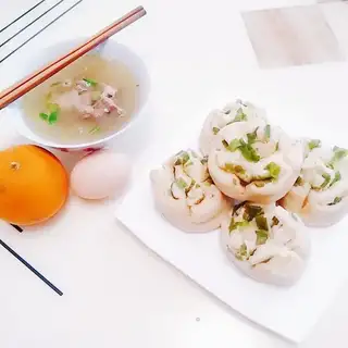 Onion roll