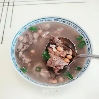 Peanut pig lung soup