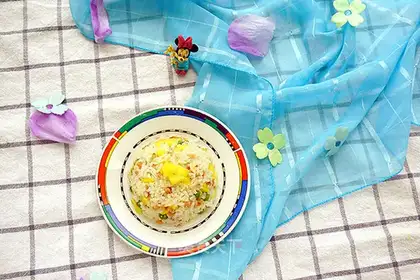 Pineapple fried rice