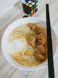 Cream steak egg noodles