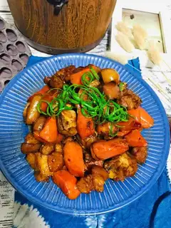Carrots burn pigs' feet