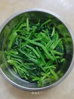 Scrambled spinach