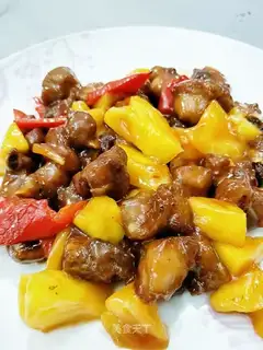 Pineapple makes fried bones