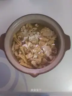 Frozen tofu and curd meat