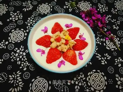 Strawberry cereal yogurt bowl