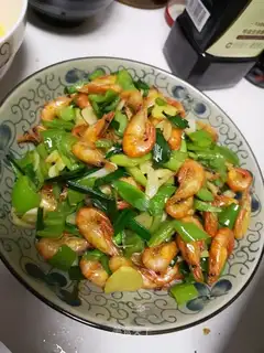 Cream pepper and shrimp