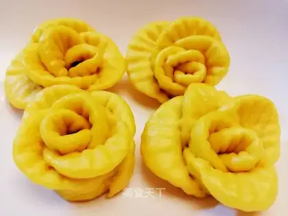 Pumpkin date roses