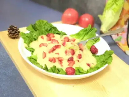 Potato strawberry salad