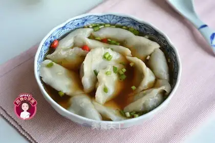 Cream of seameat dumplings