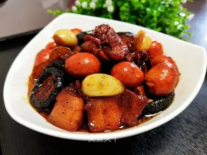 Quail egg red meat