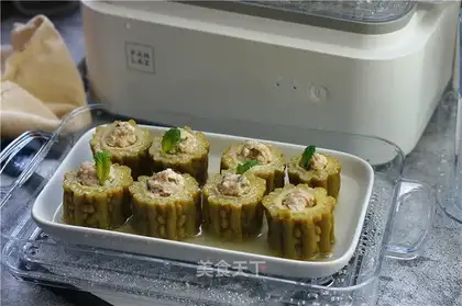 Tofu tofu meatmeat makes bitter melons