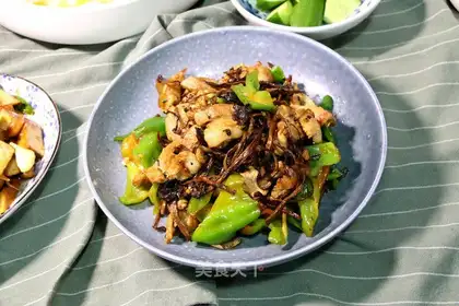 A dry pot of tea and mushrooms