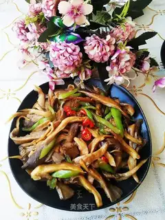 Scrambled mushrooms