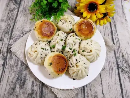Puffy ham buns