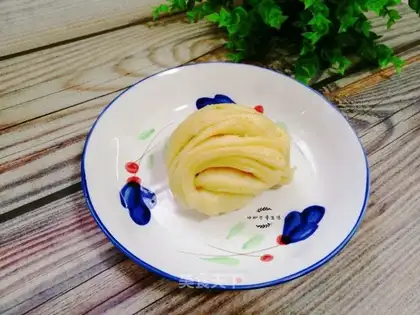 A little wrinkled onions