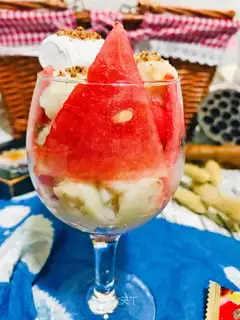 Cotton candy banana ice cream