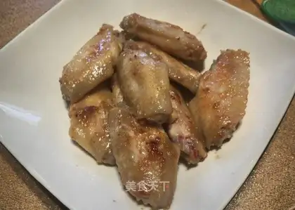 Roasted chicken wings