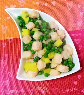 Peas and pineapple and shrimp