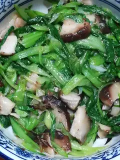Mushroom greens