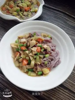 Sour-dry potato hand noodles