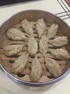 Cabbage carrot dumplings