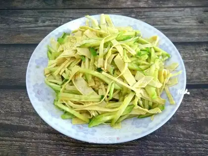 cucumber bean peel