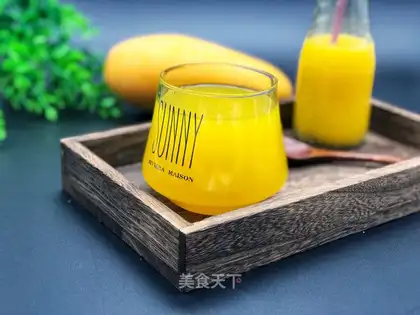 Pineapple mango juice
