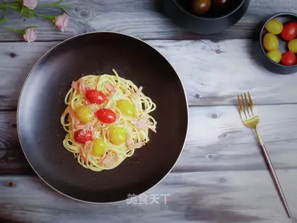Tomato ham pasta