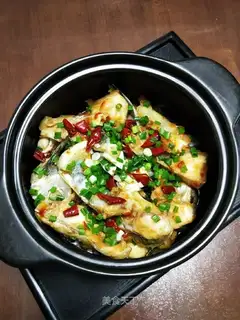 The casserole fish head
