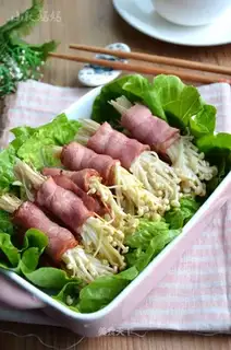 Bacon pins and mushrooms