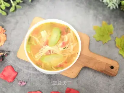 Smelt of gill and mushroom soup