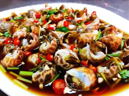 Snails of water