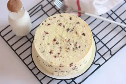 Cranberry steam cake