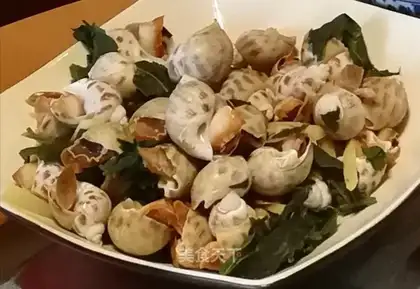 ♪ ♪ Blasted snails ♪