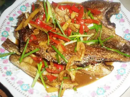 Braised yellow croaker