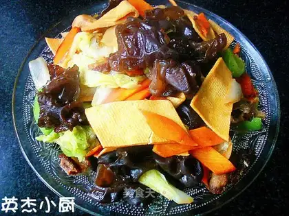 Colorful black and white vegetables