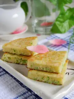 Zucchini egg cake