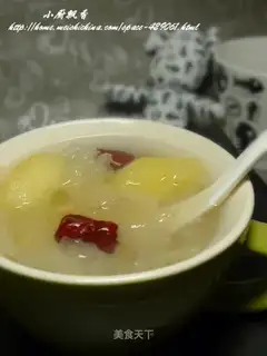 Apple and tremella soup