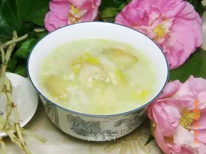 Houttuynia and hibiscus flower porridge