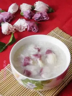 Hibiscus flower glutinous rice porridge