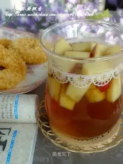 Apple and lemon black tea