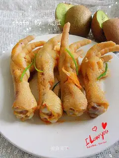 Pickled chicken feet