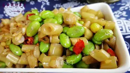 stir-fried edamame with sour bamboo shoots and spicy food