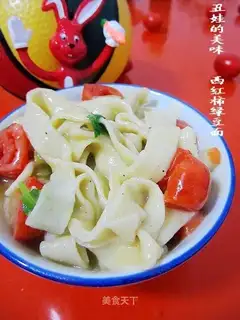Tomato and mung bean noodles